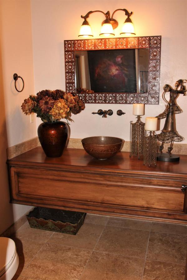 Your Home Away From Home Tucson Eksteriør bilde